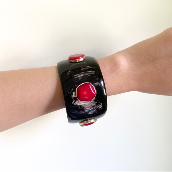 Meet your Posher, Janet - Picture 7 of 7